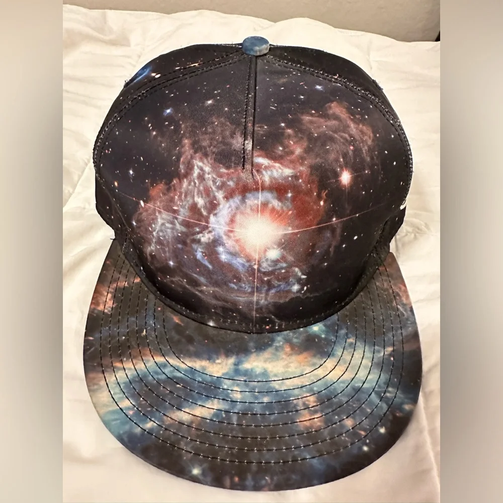 Alternative Intelligence Nebula SnapBack - Picture 2 of 8